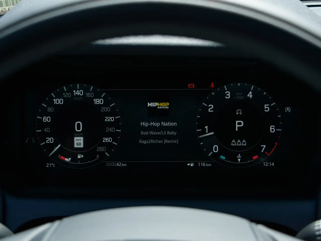 Land Rover Discovery Sport снимка Land Rover Discovery Sport