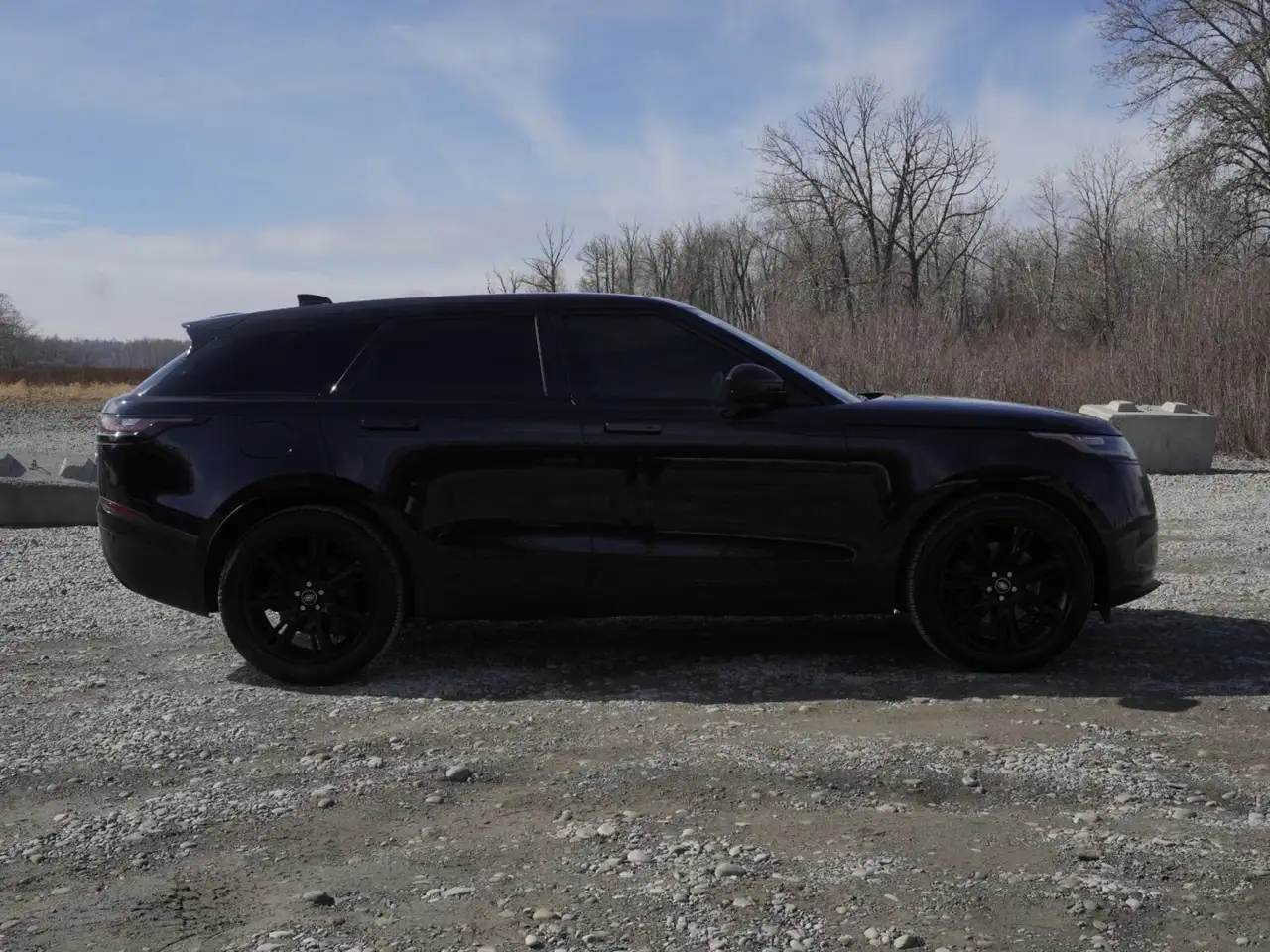 Land Rover Range Rover Velar photo Land Rover Range Rover Velar