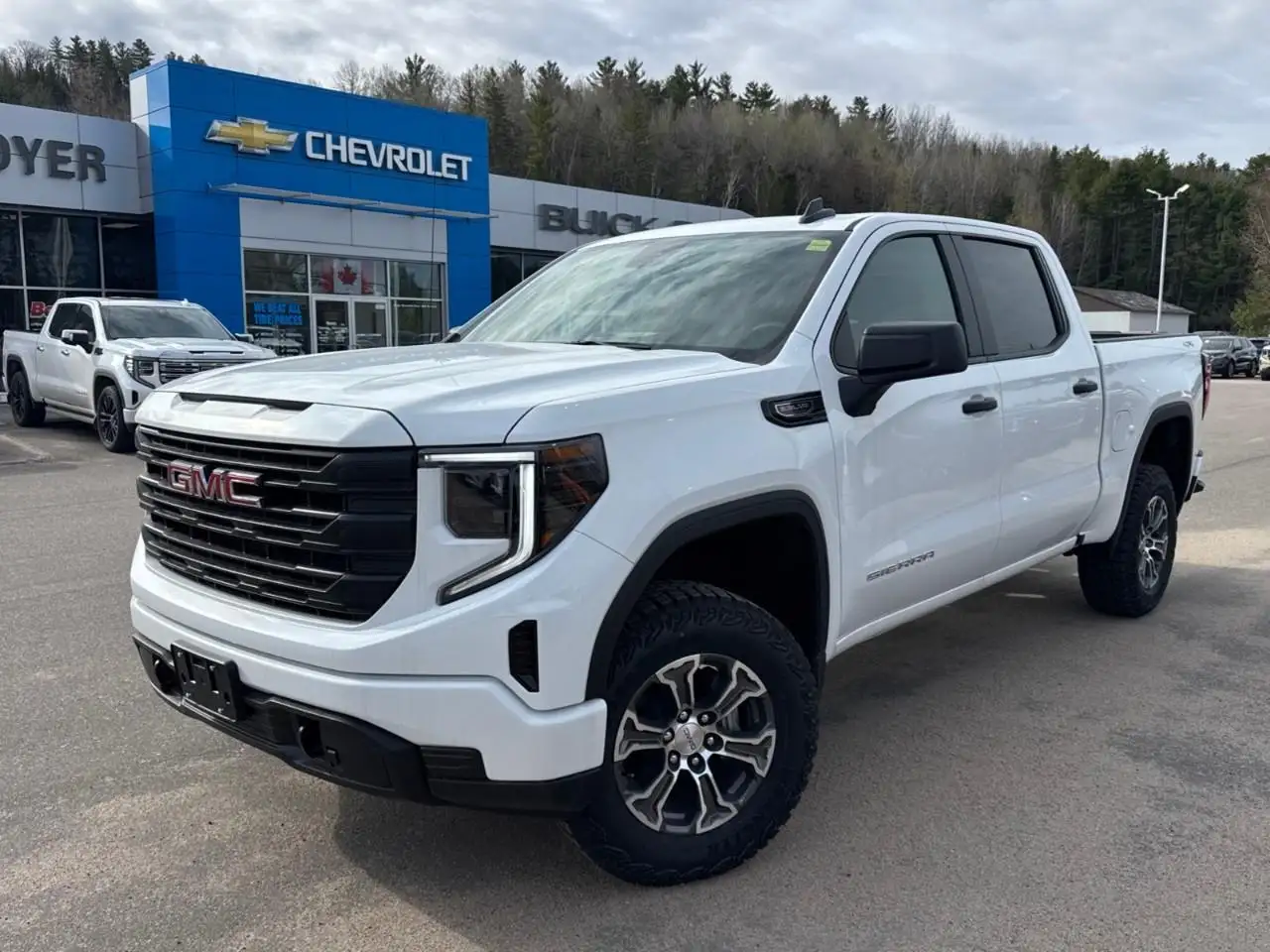 GMC Sierra 1500 снимка GMC Sierra 1500