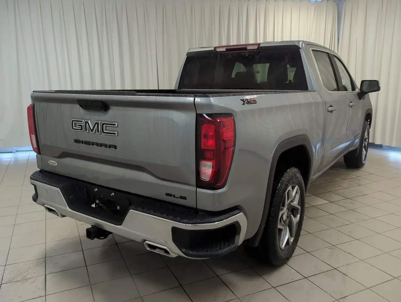 GMC Sierra 1500 снимка GMC Sierra 1500