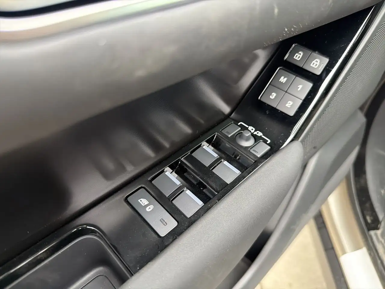 Land Rover Range Rover Velar снимка Land Rover Range Rover Velar