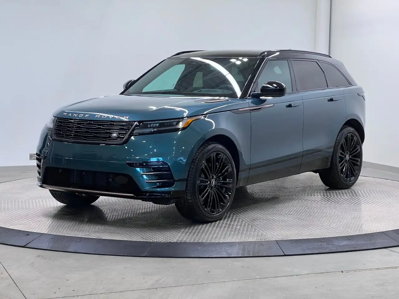 2026 Land Rover Range Rover Velar