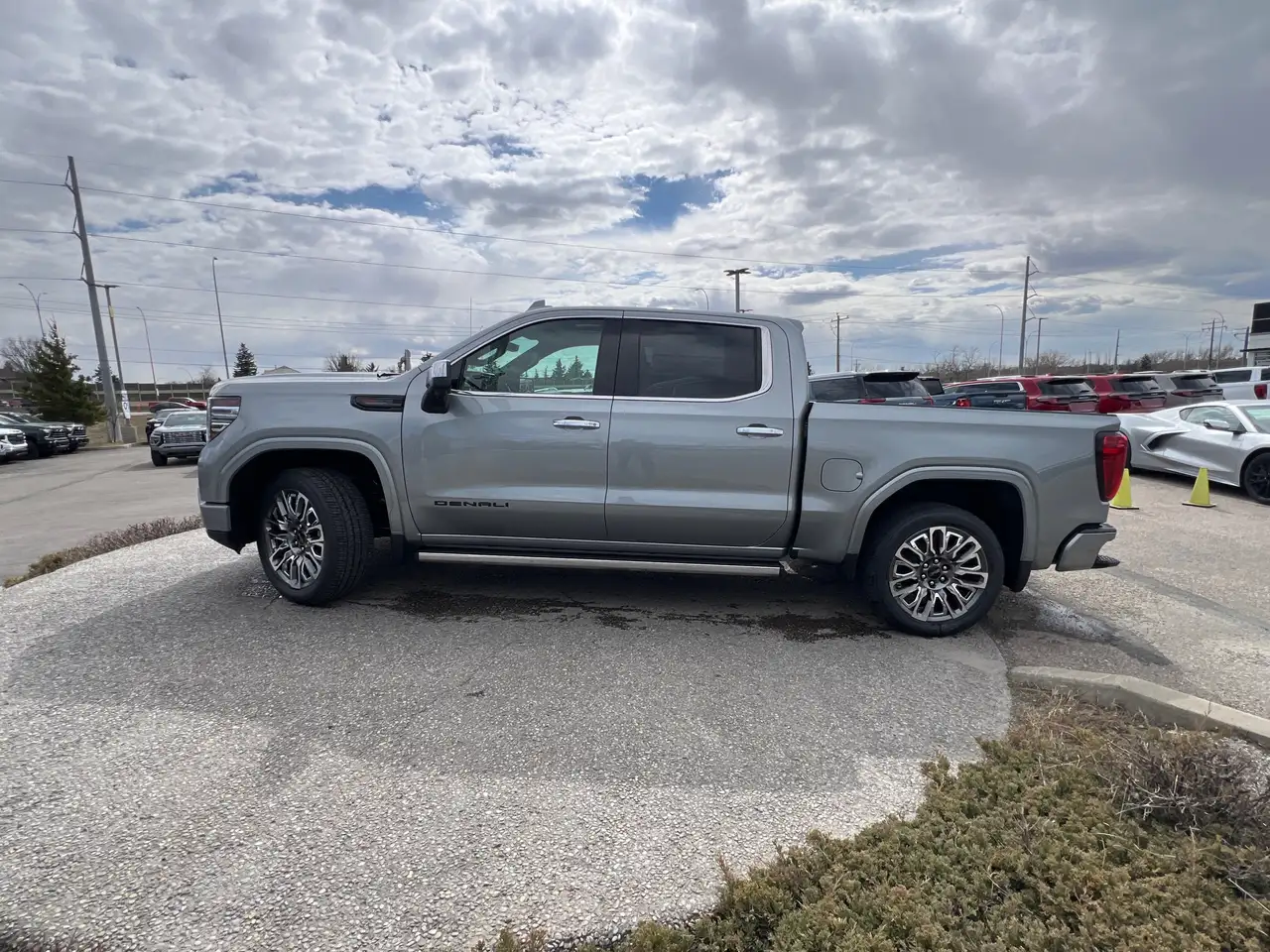 GMC Sierra 1500 снимка GMC Sierra 1500