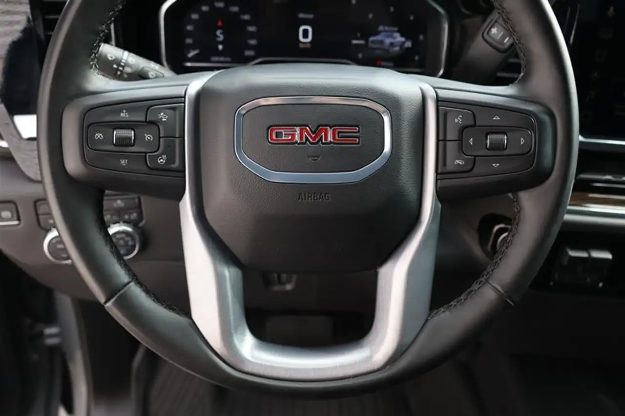 GMC Sierra 1500 fotografie GMC Sierra 1500
