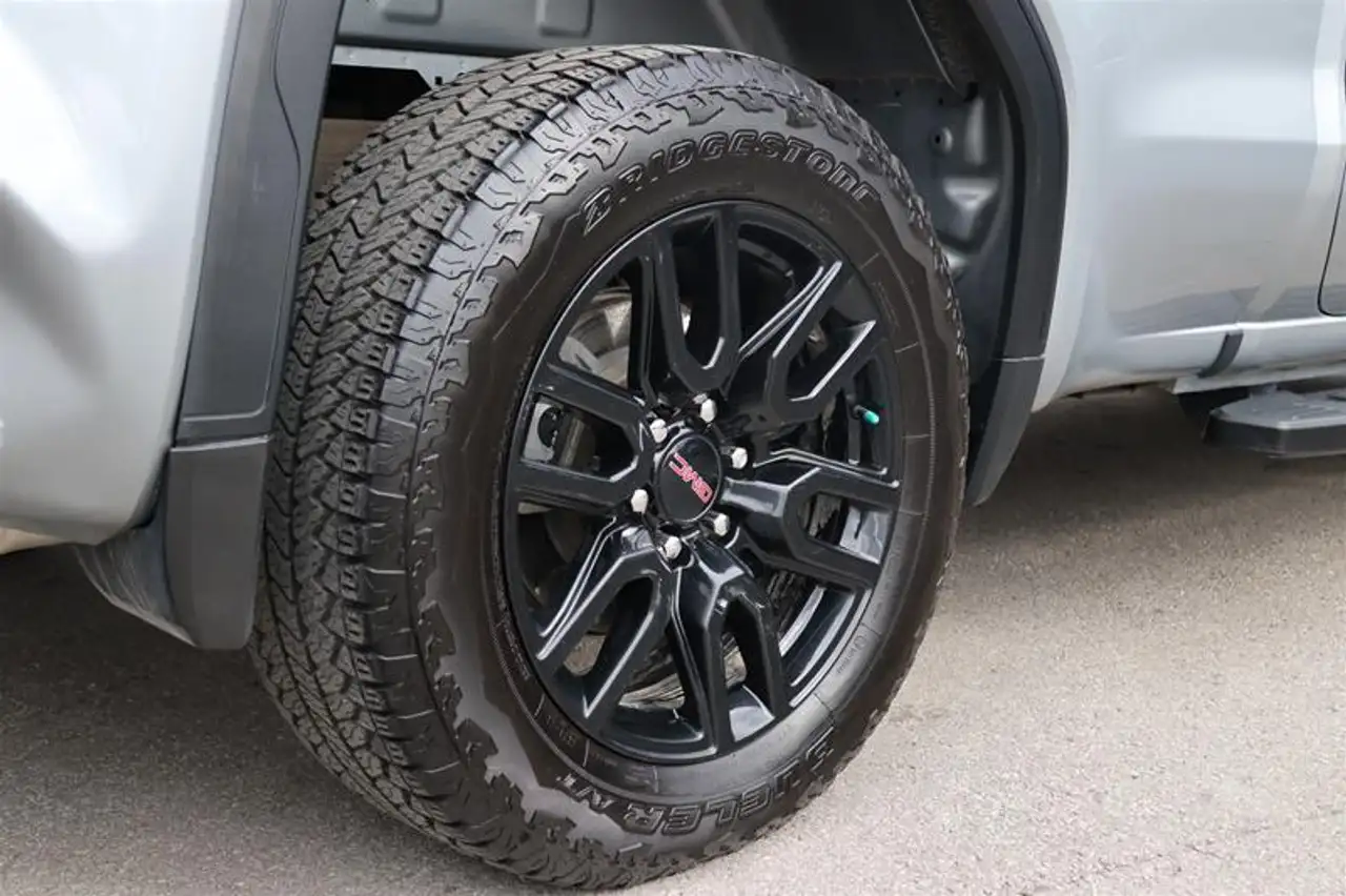 GMC Sierra 1500 fotografie GMC Sierra 1500
