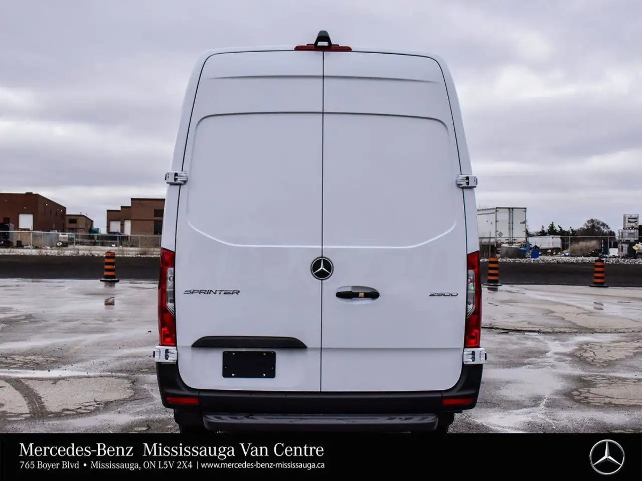 Mercedes-Benz Sprinter снимка Mercedes-Benz Sprinter
