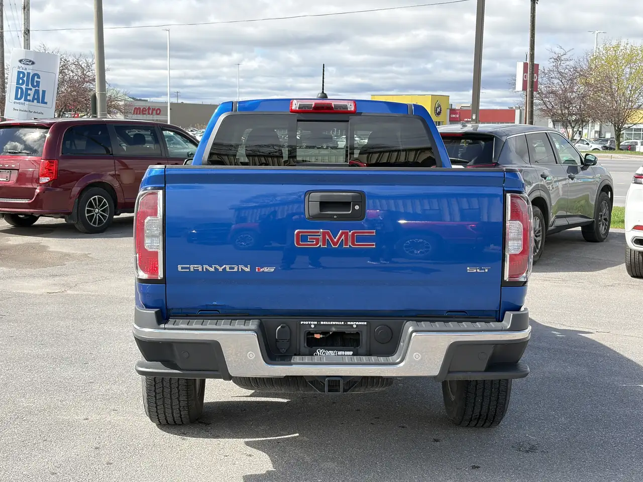 GMC Canyon photo GMC Canyon