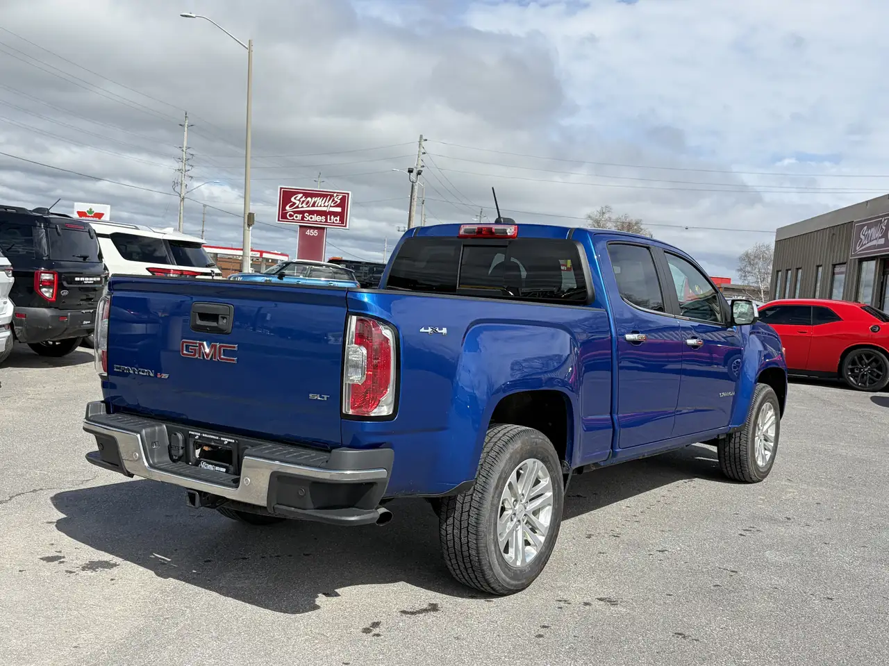 GMC Canyon photo GMC Canyon