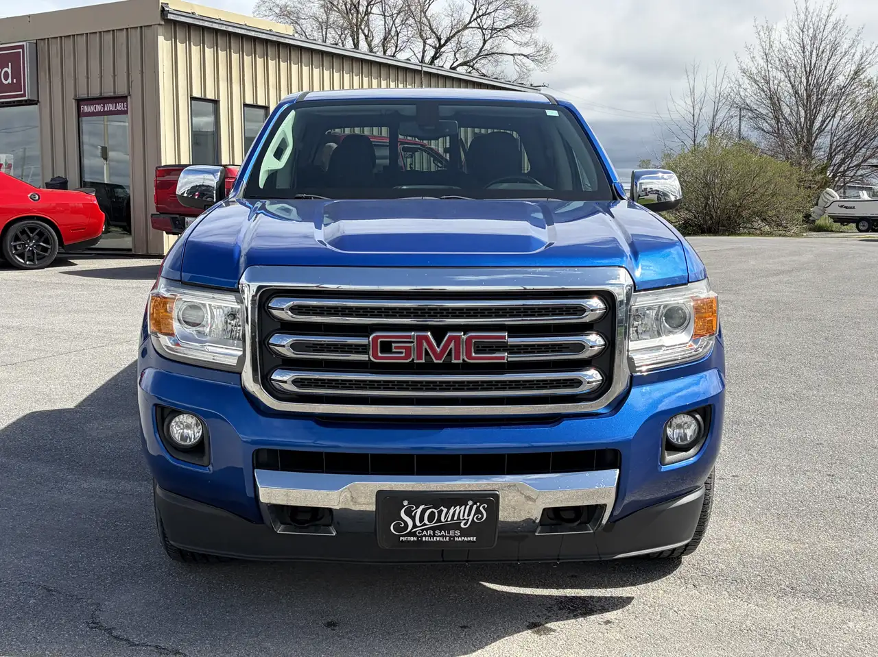 GMC Canyon photo GMC Canyon