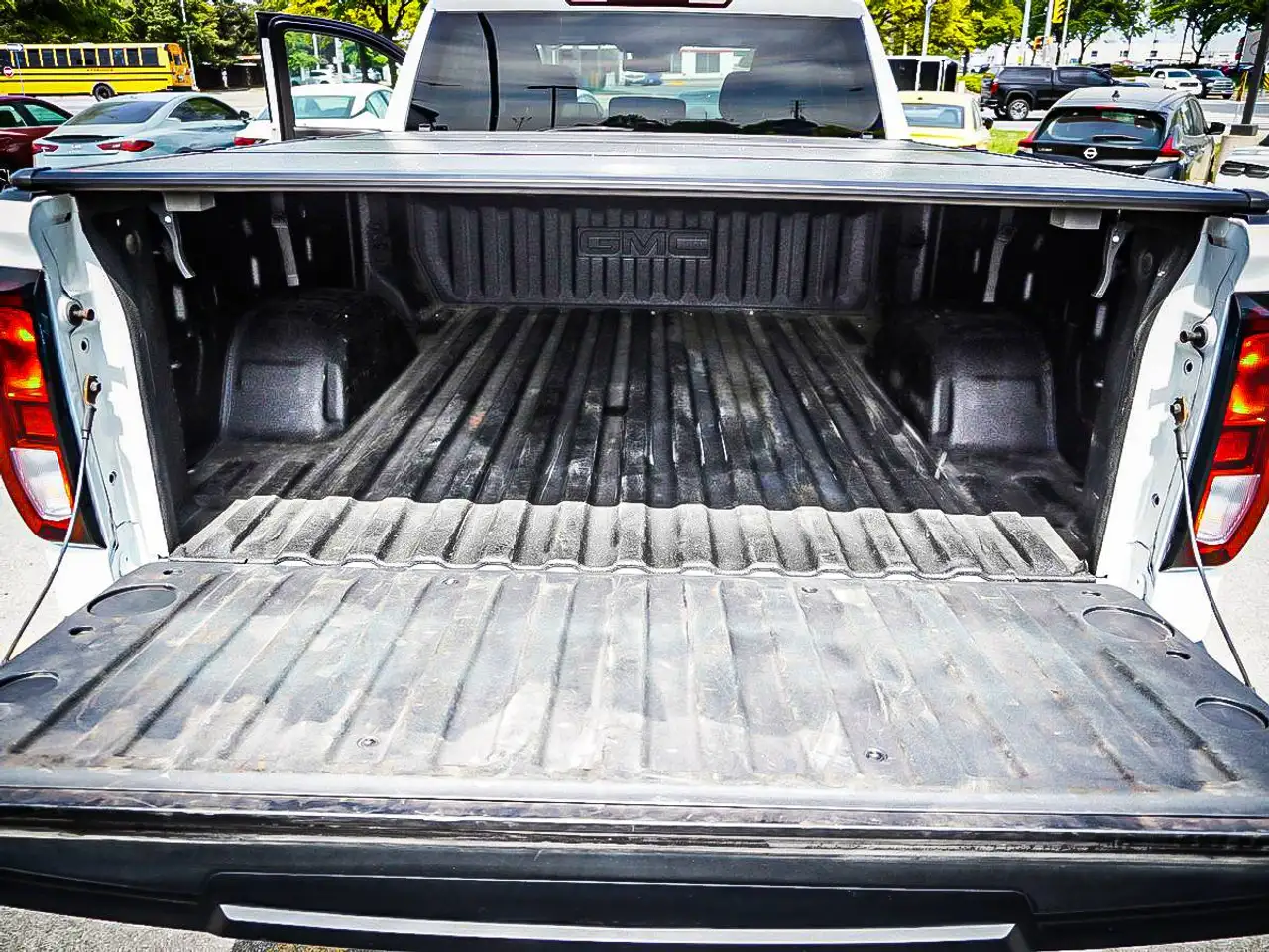 GMC Sierra 1500 photo GMC Sierra 1500