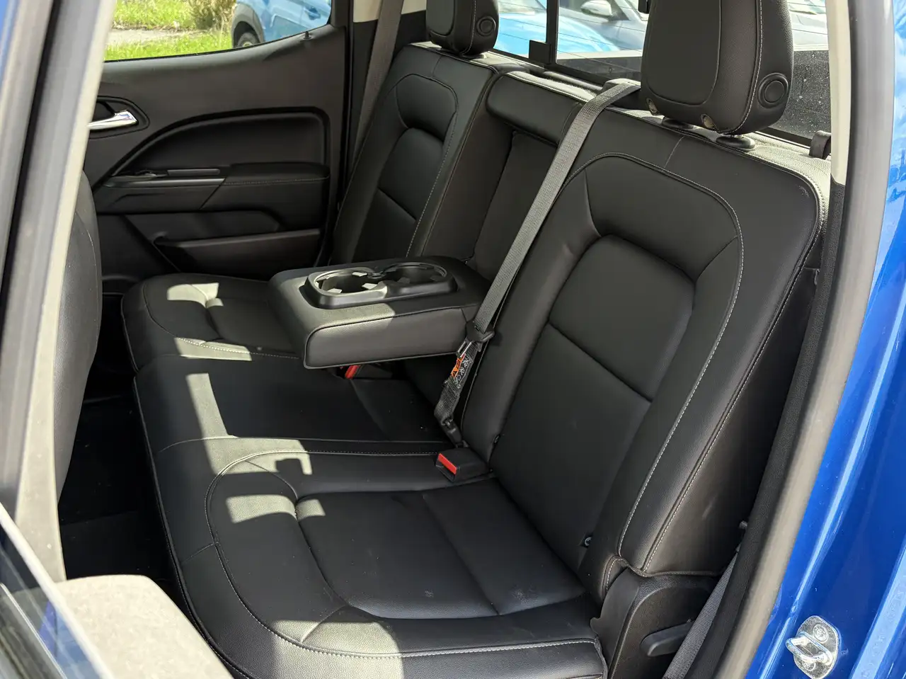 GMC Canyon photo GMC Canyon