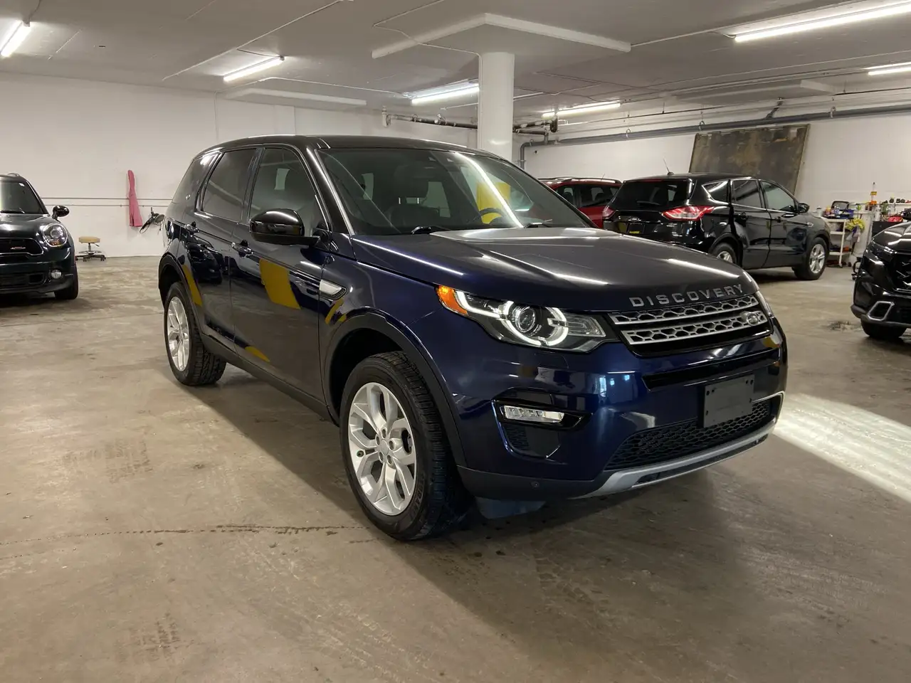 Land Rover Discovery Sport снимка Land Rover Discovery Sport