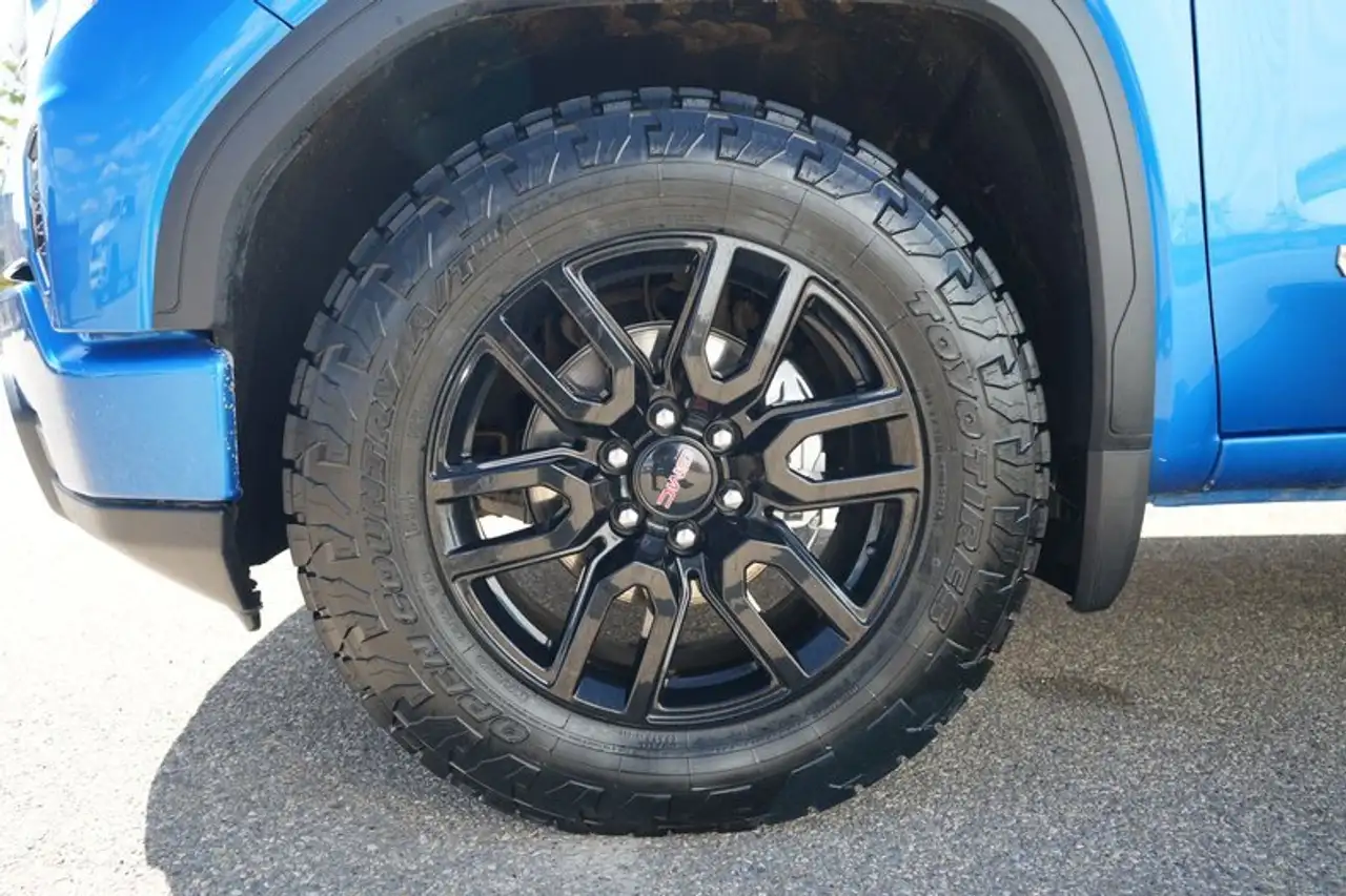 GMC Sierra 1500 photo GMC Sierra 1500