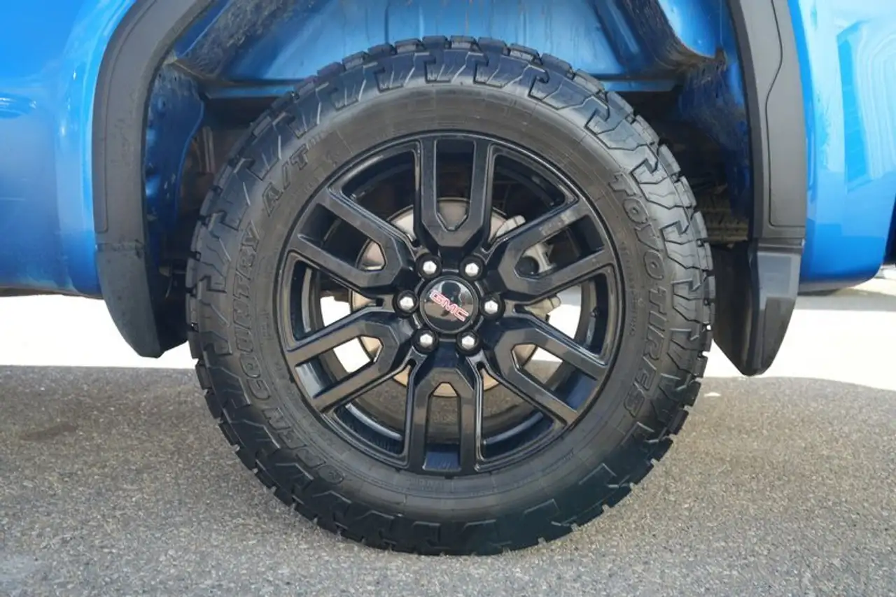 GMC Sierra 1500 photo GMC Sierra 1500