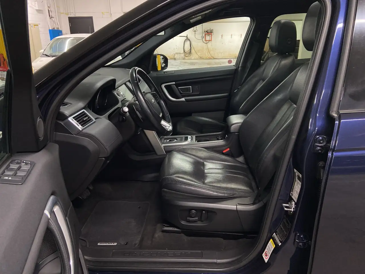 Land Rover Discovery Sport снимка Land Rover Discovery Sport
