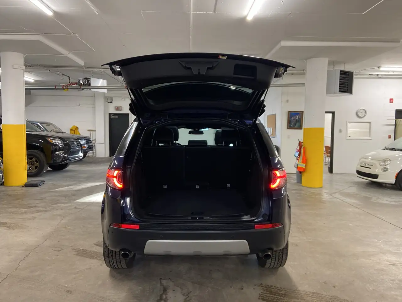 Land Rover Discovery Sport снимка Land Rover Discovery Sport