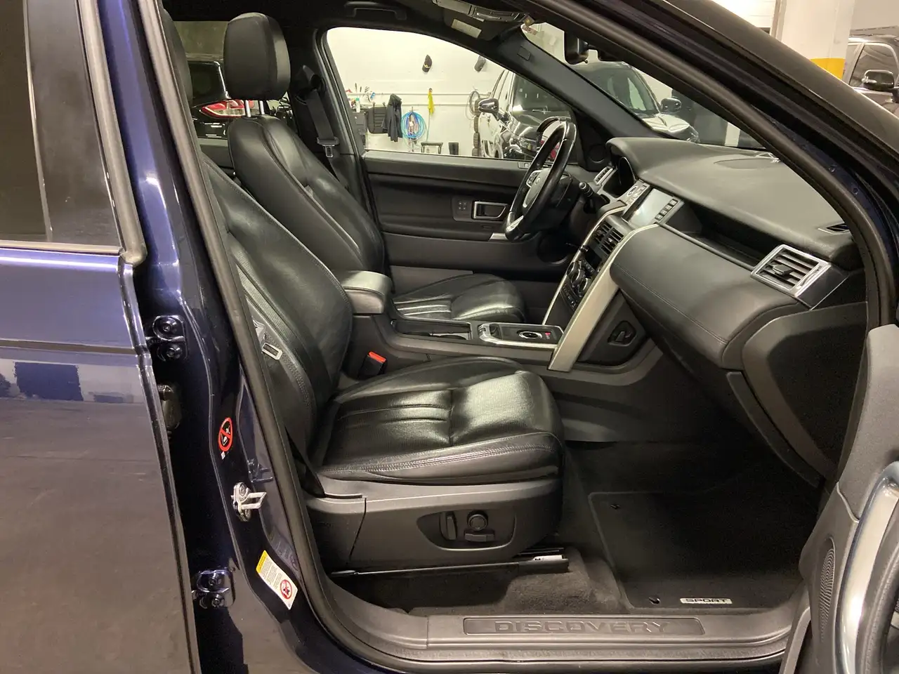 Land Rover Discovery Sport снимка Land Rover Discovery Sport
