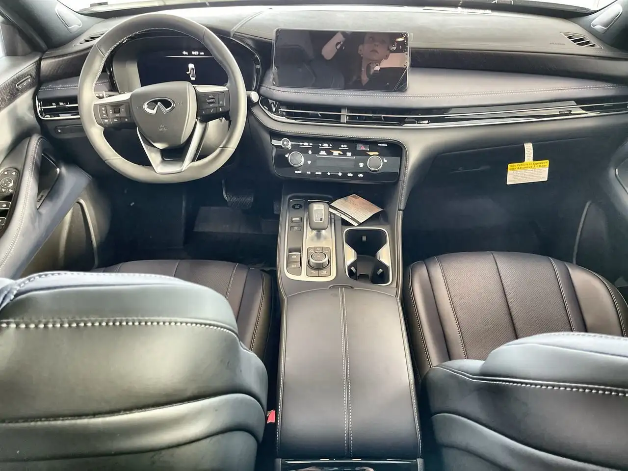 Infiniti QX60 снимка Infiniti QX60
