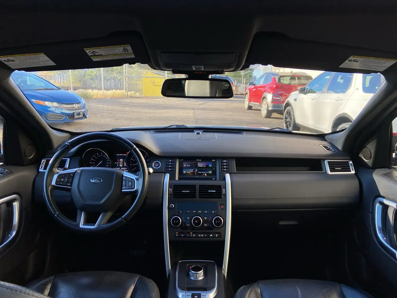 Land Rover Discovery Sport снимка Land Rover Discovery Sport
