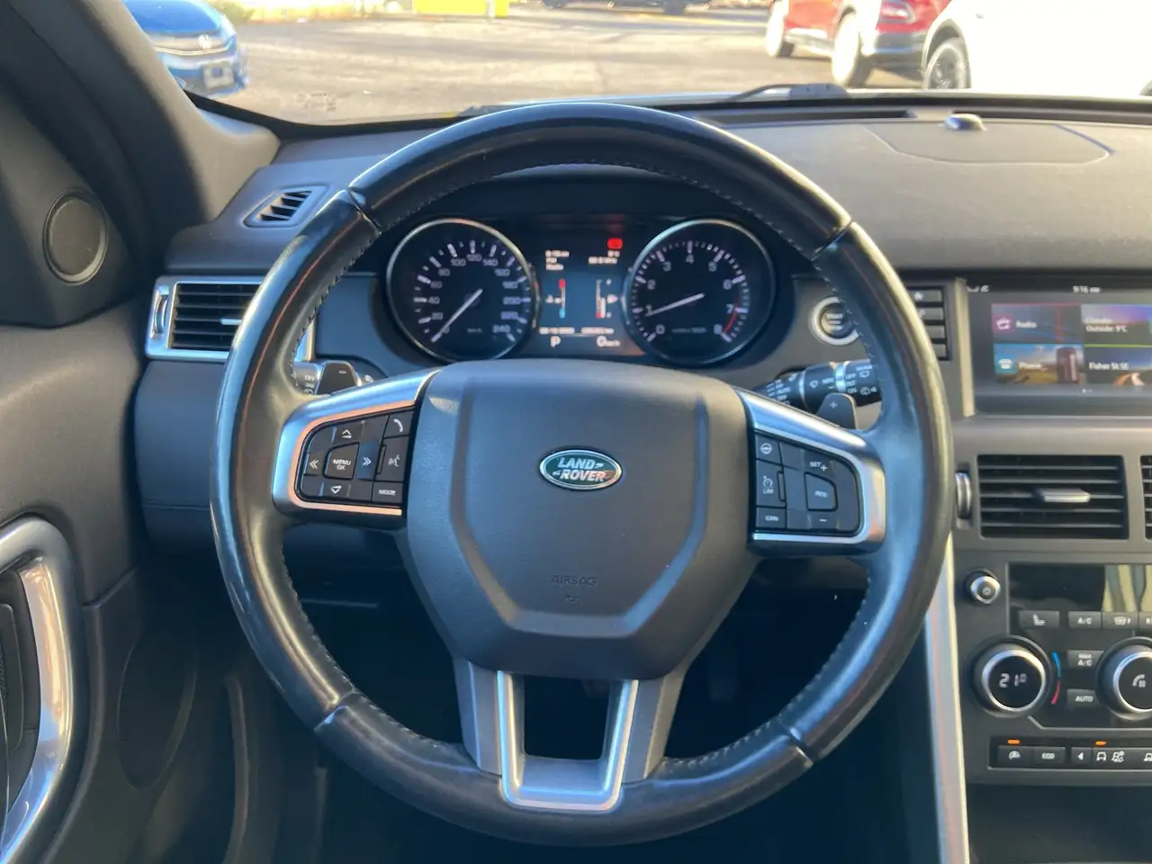 Land Rover Discovery Sport снимка Land Rover Discovery Sport