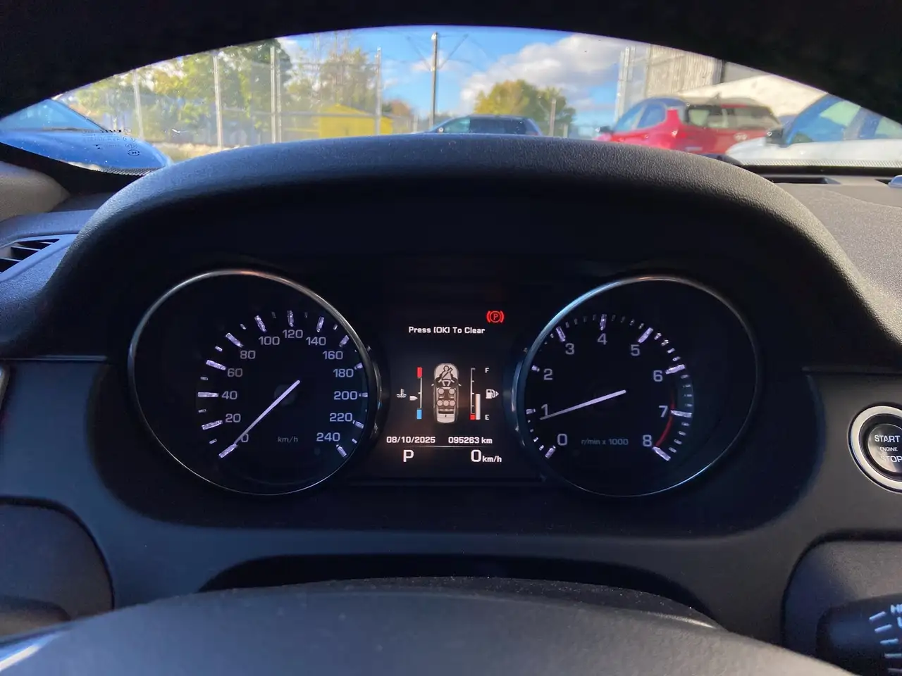 Land Rover Discovery Sport снимка Land Rover Discovery Sport