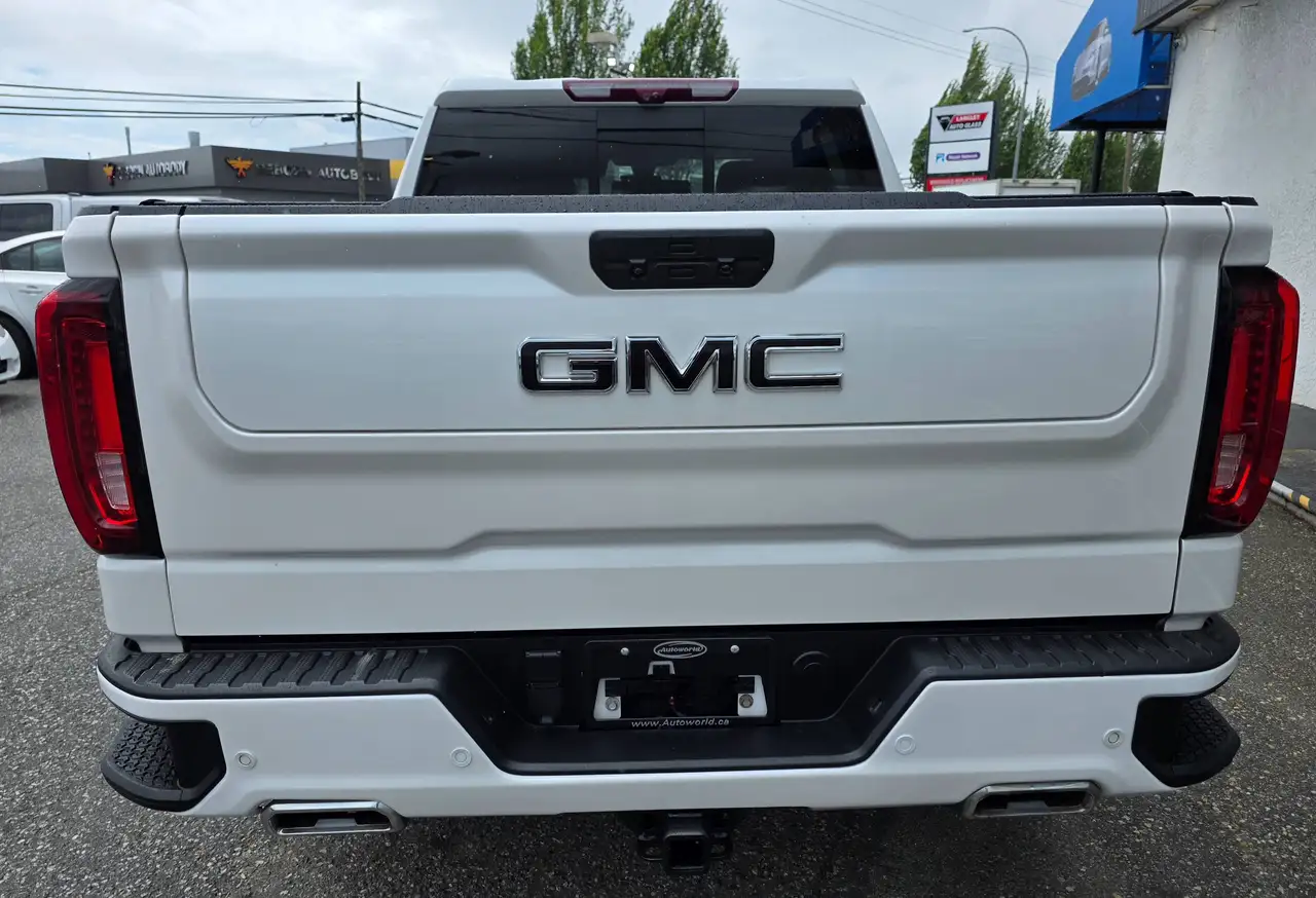 GMC Sierra 1500 снимка GMC Sierra 1500