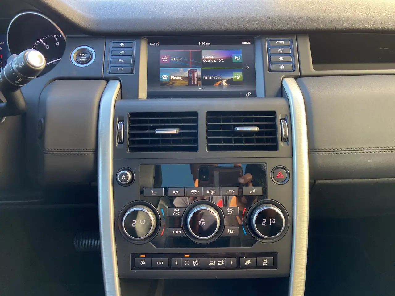 Land Rover Discovery Sport снимка Land Rover Discovery Sport