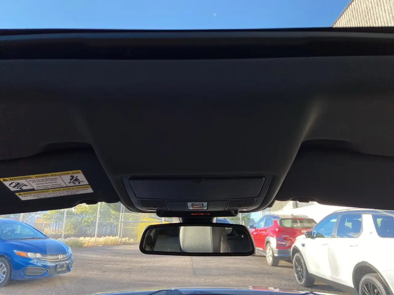 Land Rover Discovery Sport снимка Land Rover Discovery Sport