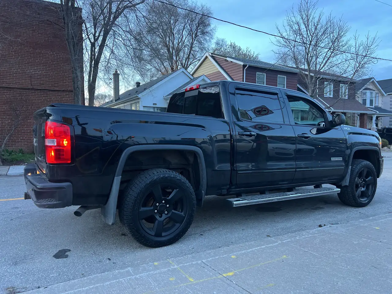 GMC Sierra 1500 снимка GMC Sierra 1500