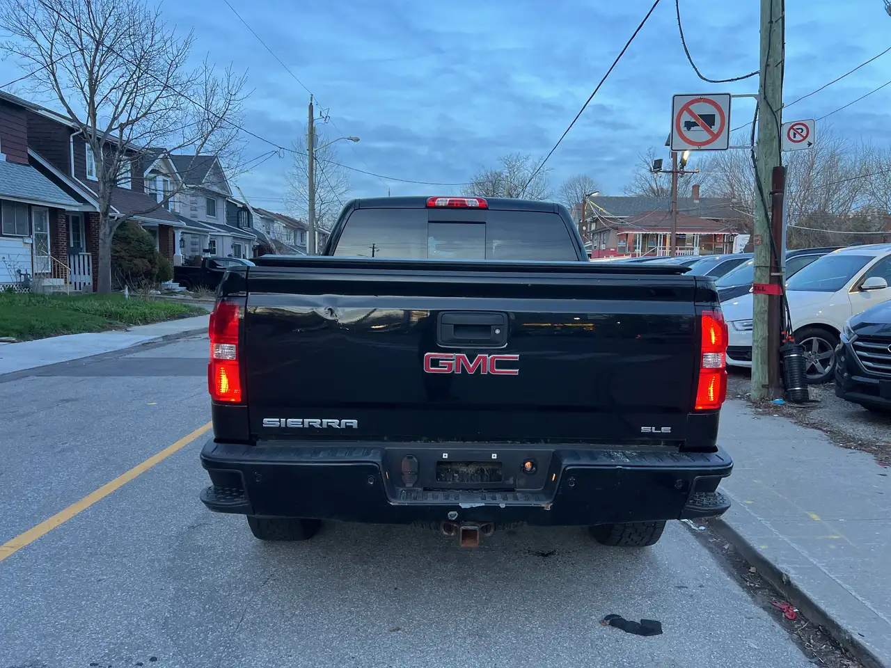 GMC Sierra 1500 снимка GMC Sierra 1500