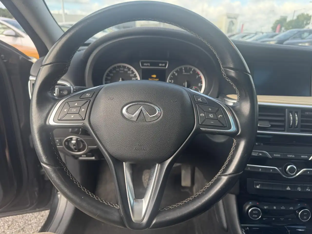 Infiniti QX30 fotografie Infiniti QX30