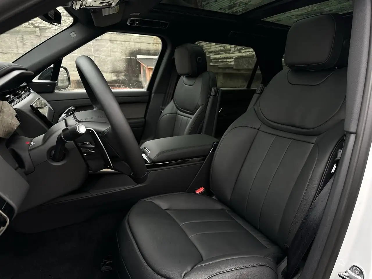 Land Rover Range Rover Sport снимка Land Rover Range Rover Sport