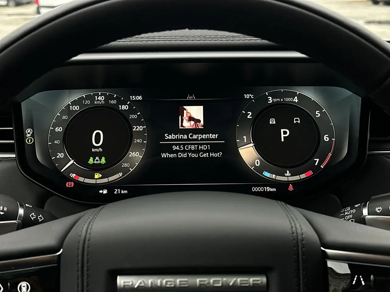 Land Rover Range Rover Sport снимка Land Rover Range Rover Sport