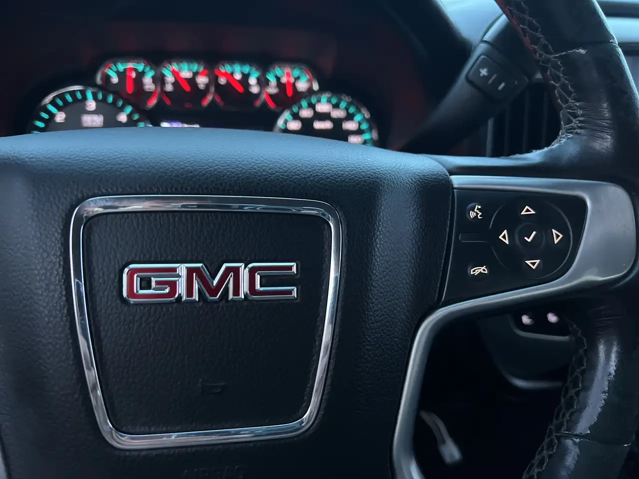 GMC Sierra 1500 снимка GMC Sierra 1500