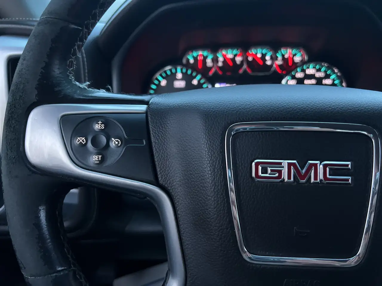 GMC Sierra 1500 снимка GMC Sierra 1500
