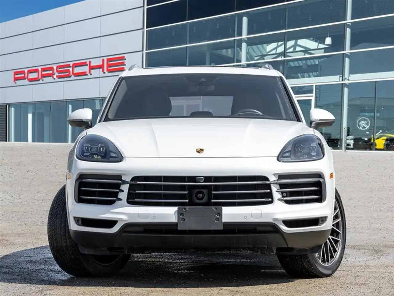 Porsche Cayenne снимка Porsche Cayenne