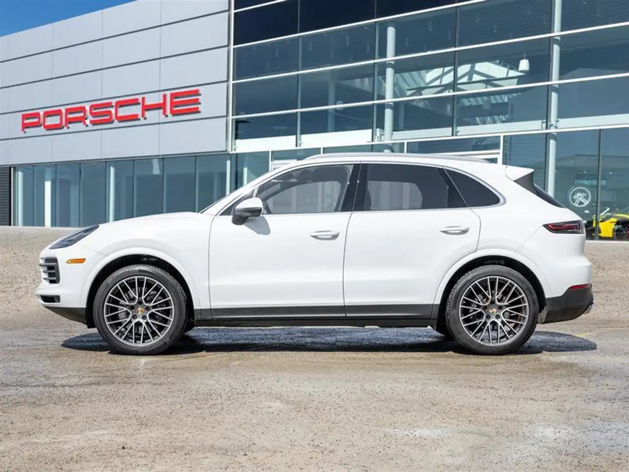 Porsche Cayenne снимка Porsche Cayenne