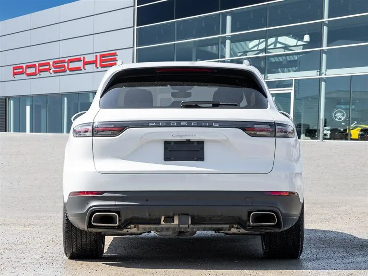 Porsche Cayenne снимка Porsche Cayenne