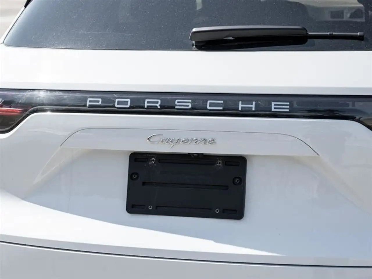 Porsche Cayenne снимка Porsche Cayenne