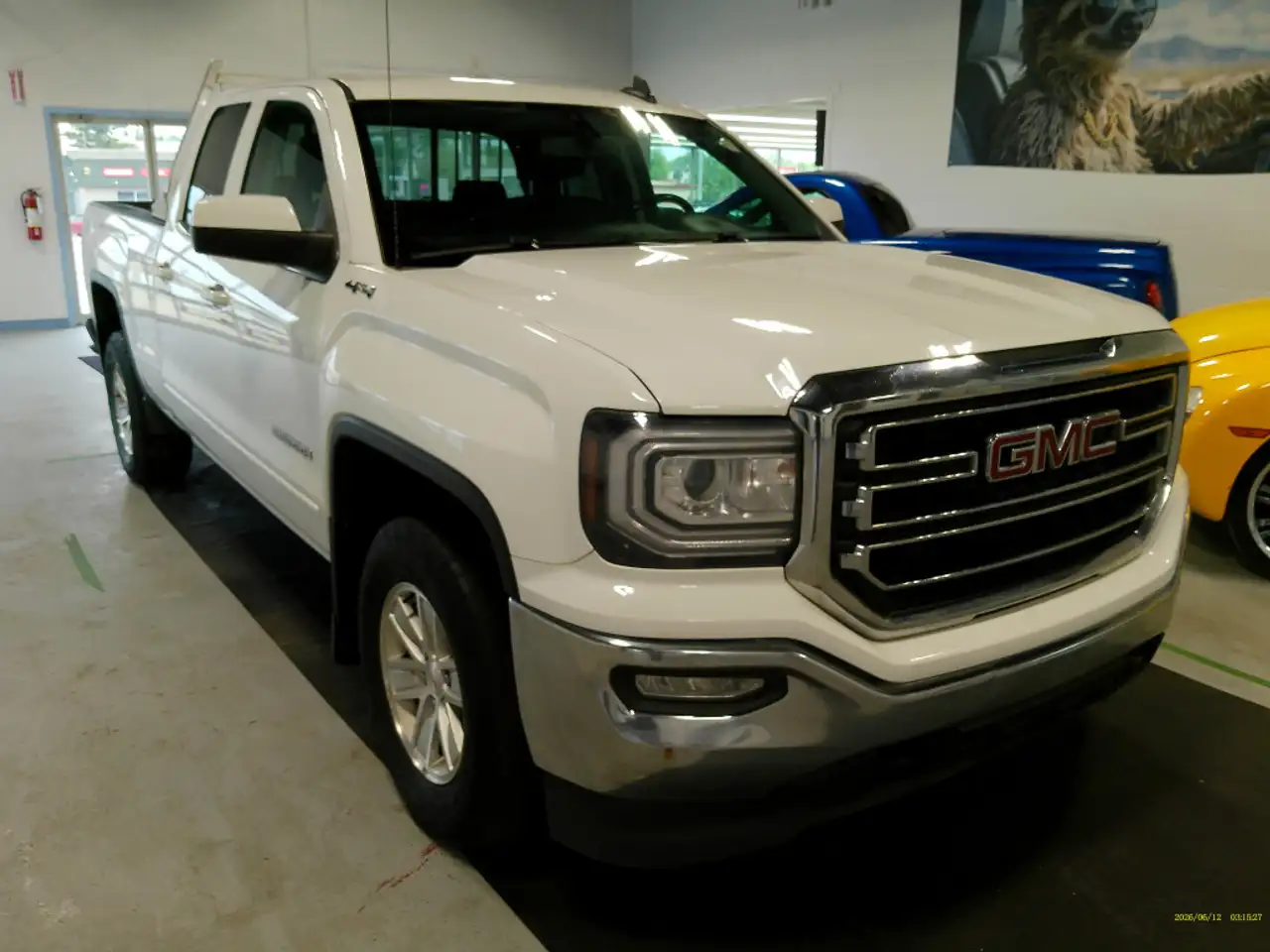 GMC Sierra 1500 снимка GMC Sierra 1500
