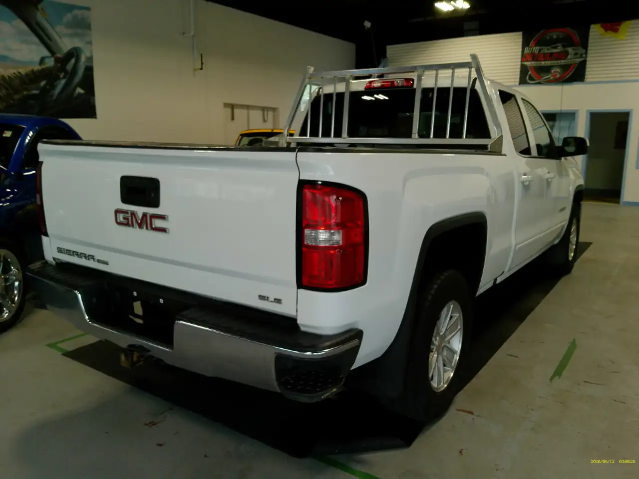 GMC Sierra 1500 снимка GMC Sierra 1500