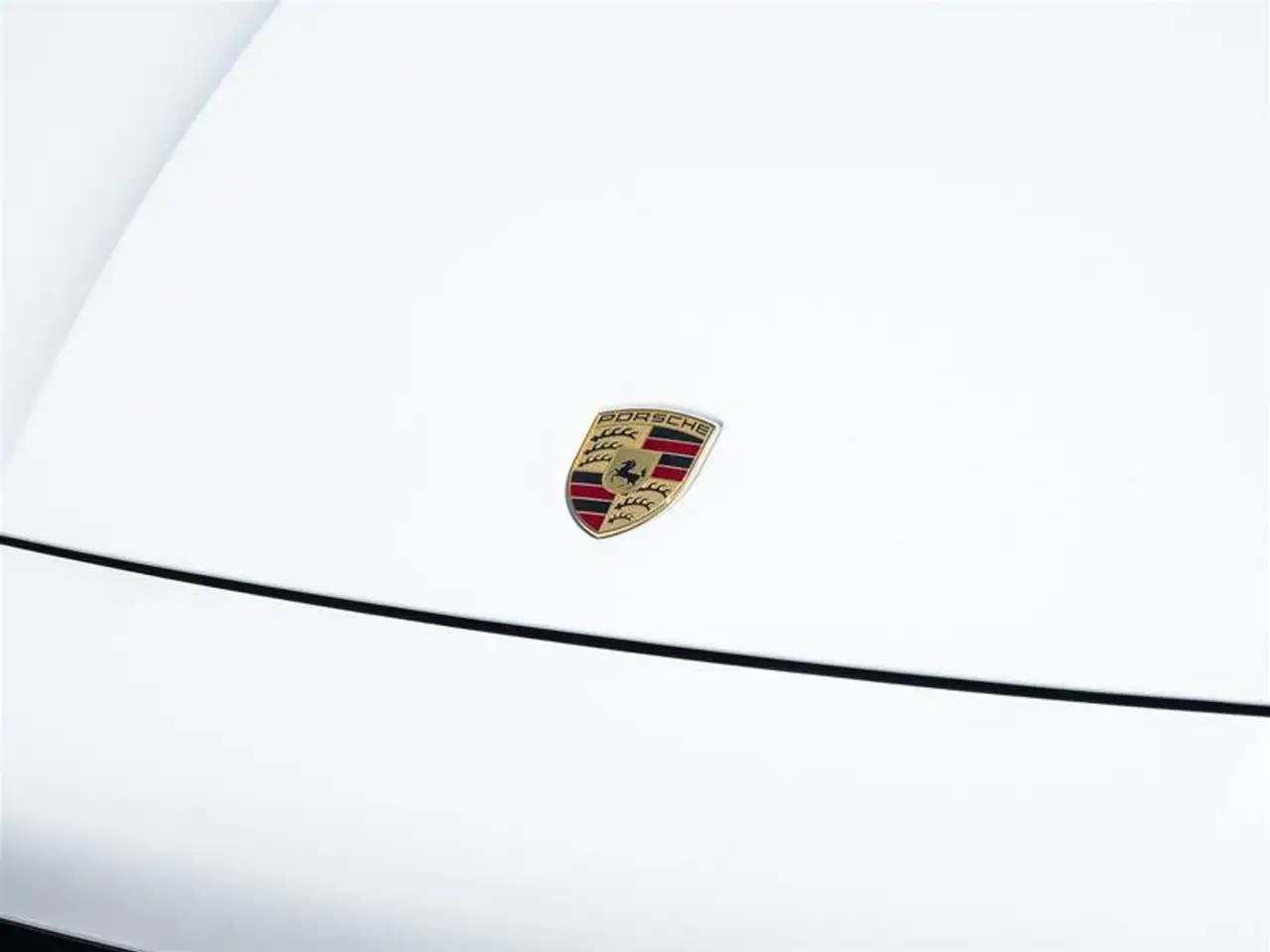 Porsche Cayenne снимка Porsche Cayenne