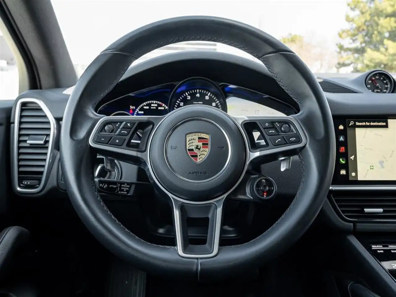 Porsche Cayenne снимка Porsche Cayenne