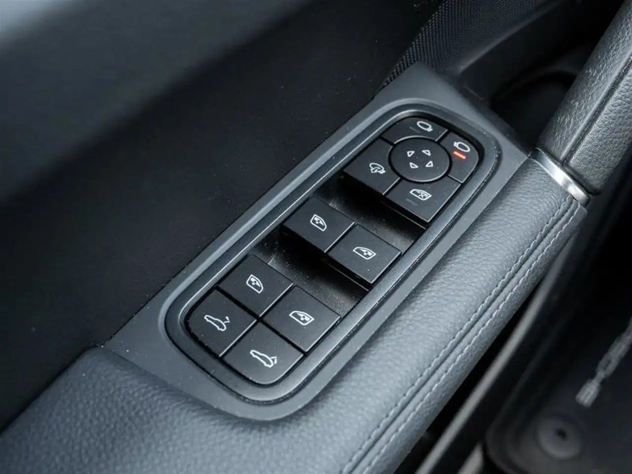 Porsche Cayenne снимка Porsche Cayenne