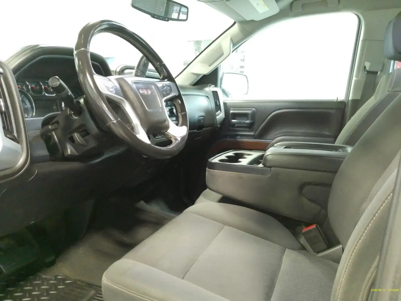 GMC Sierra 1500 снимка GMC Sierra 1500