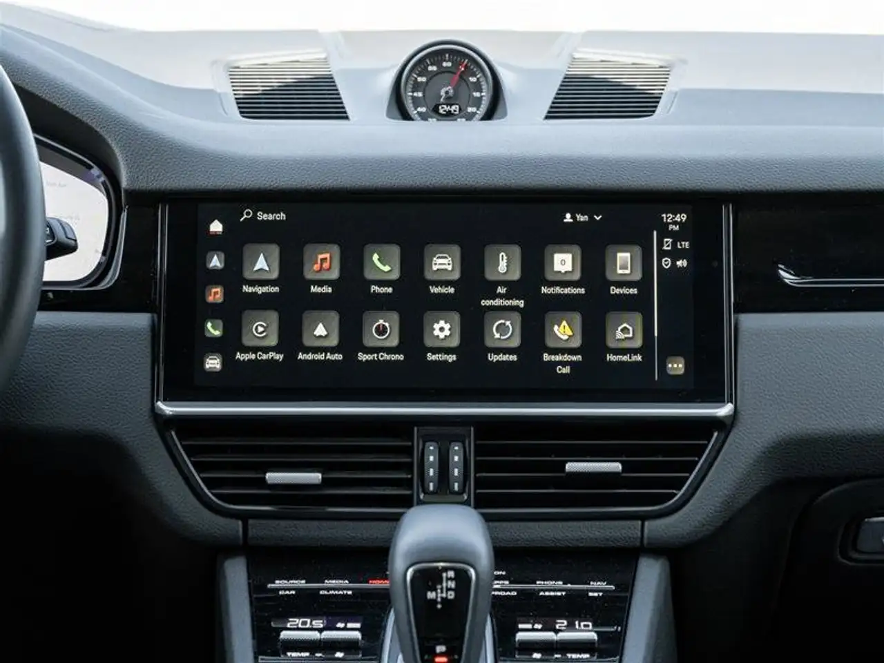 Porsche Cayenne снимка Porsche Cayenne