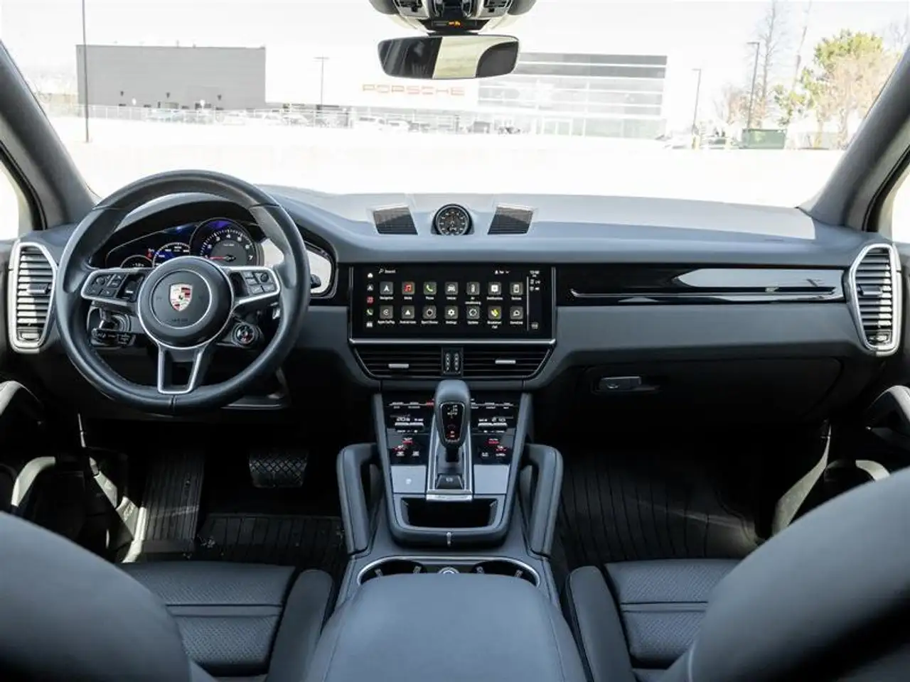 Porsche Cayenne снимка Porsche Cayenne