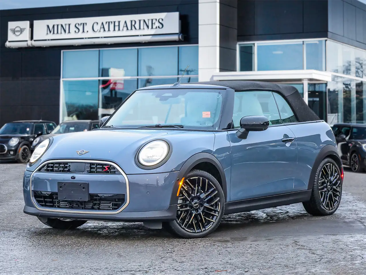 MINI Convertible photo MINI Convertible