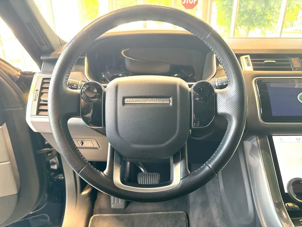 Land Rover Range Rover Sport снимка Land Rover Range Rover Sport