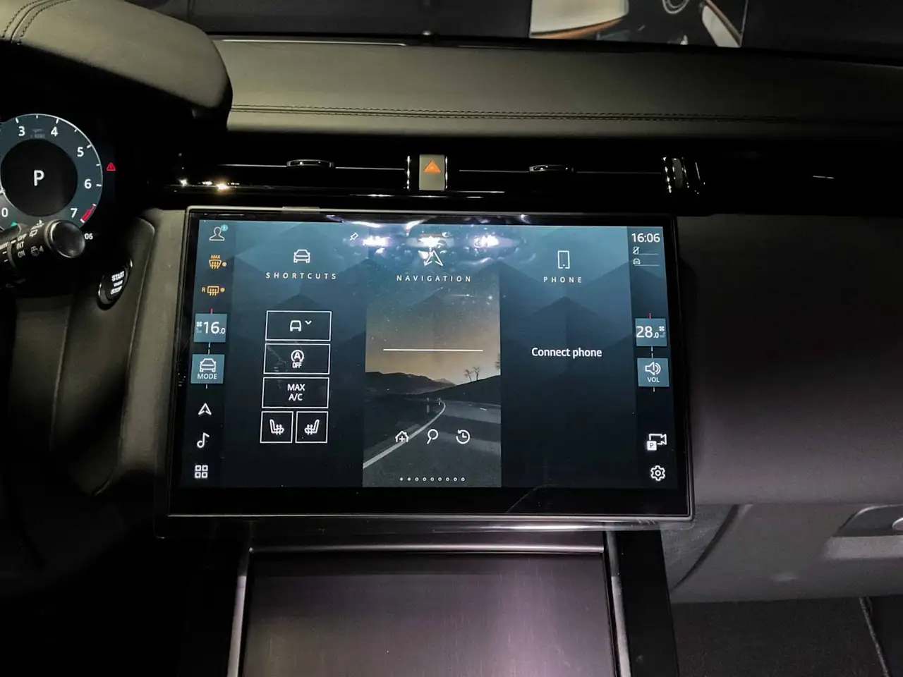 Land Rover Range Rover Velar снимка Land Rover Range Rover Velar